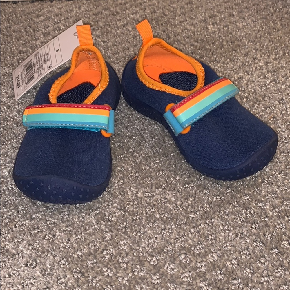 Cat & Jack water shoes